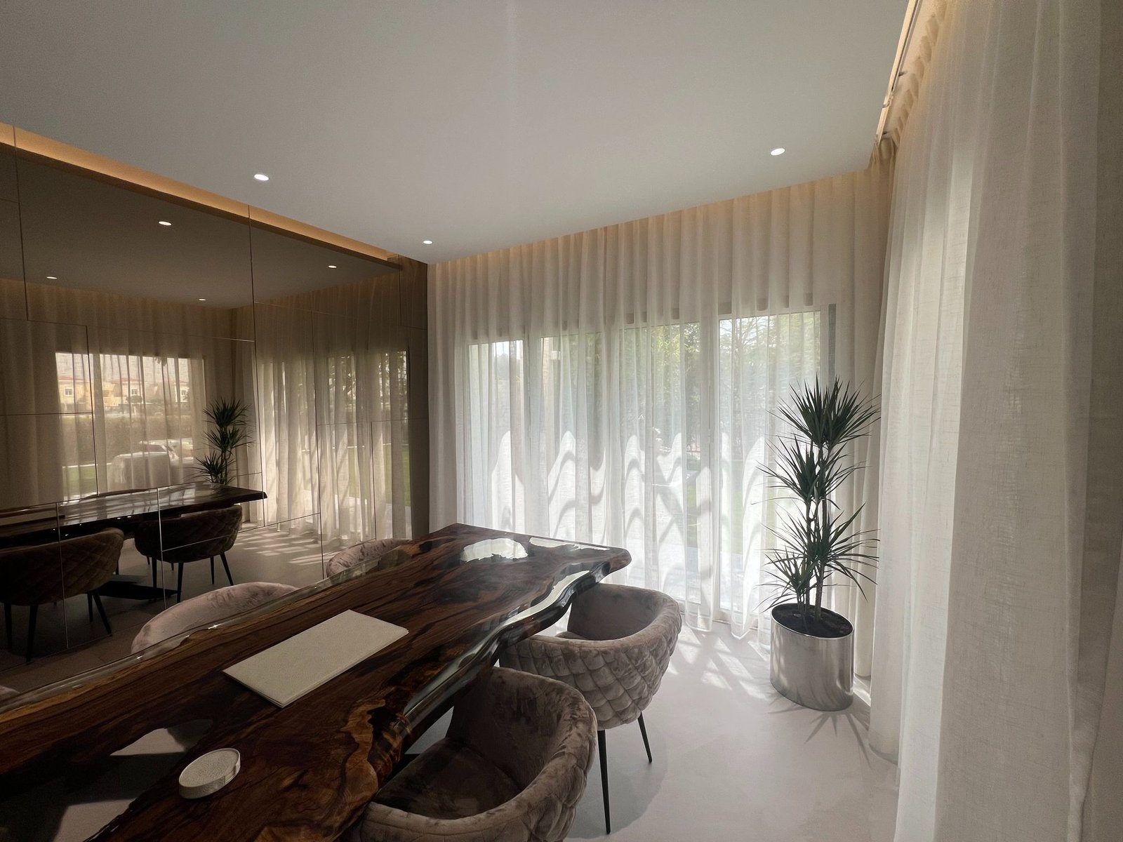 Motorized Curtains in Dubai: Convenience, Comfort, and Style