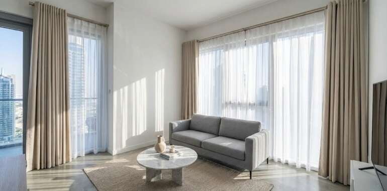 How to Choose Curtains for Small Apartments in Dubai